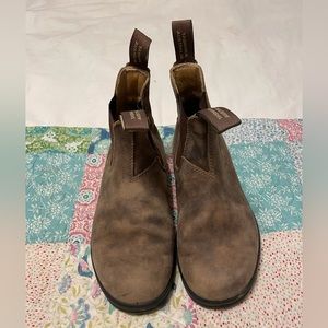 Blundatones classic Chelsea boots in brown